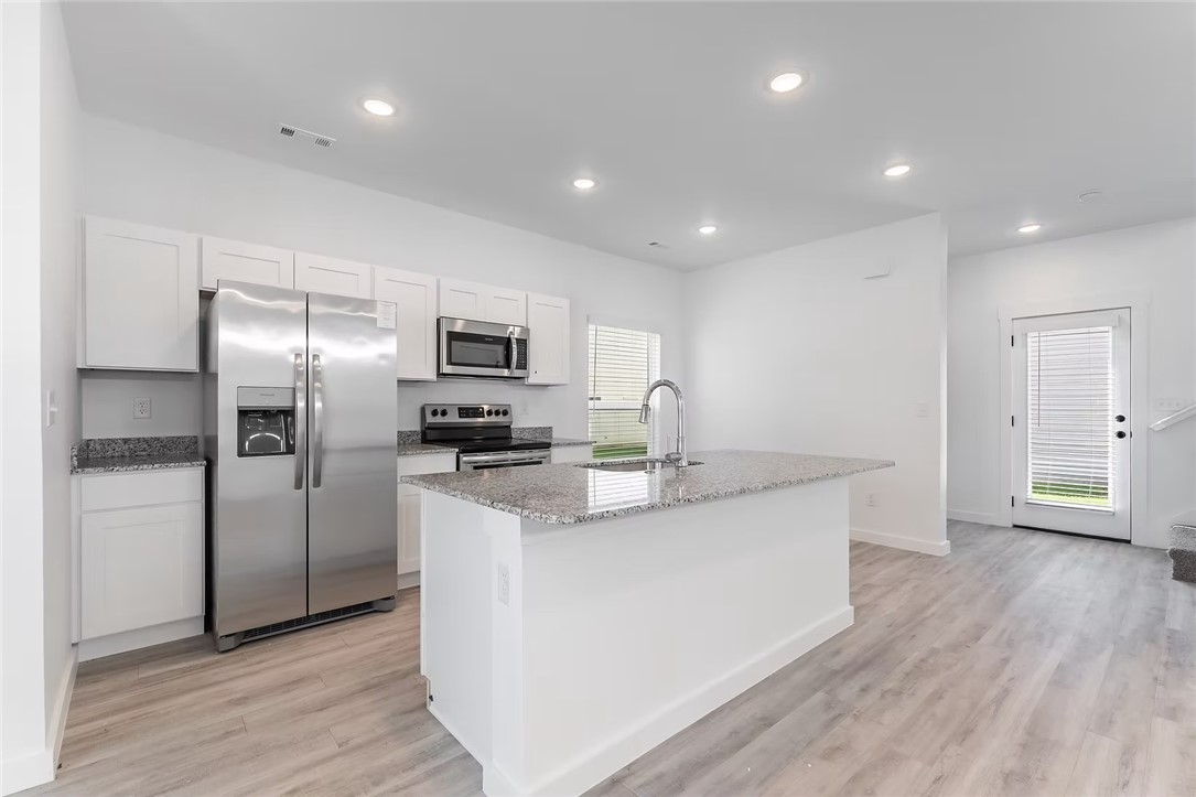 FEATHERSTON WEST SUB PH 1-CENTERTON - Residential