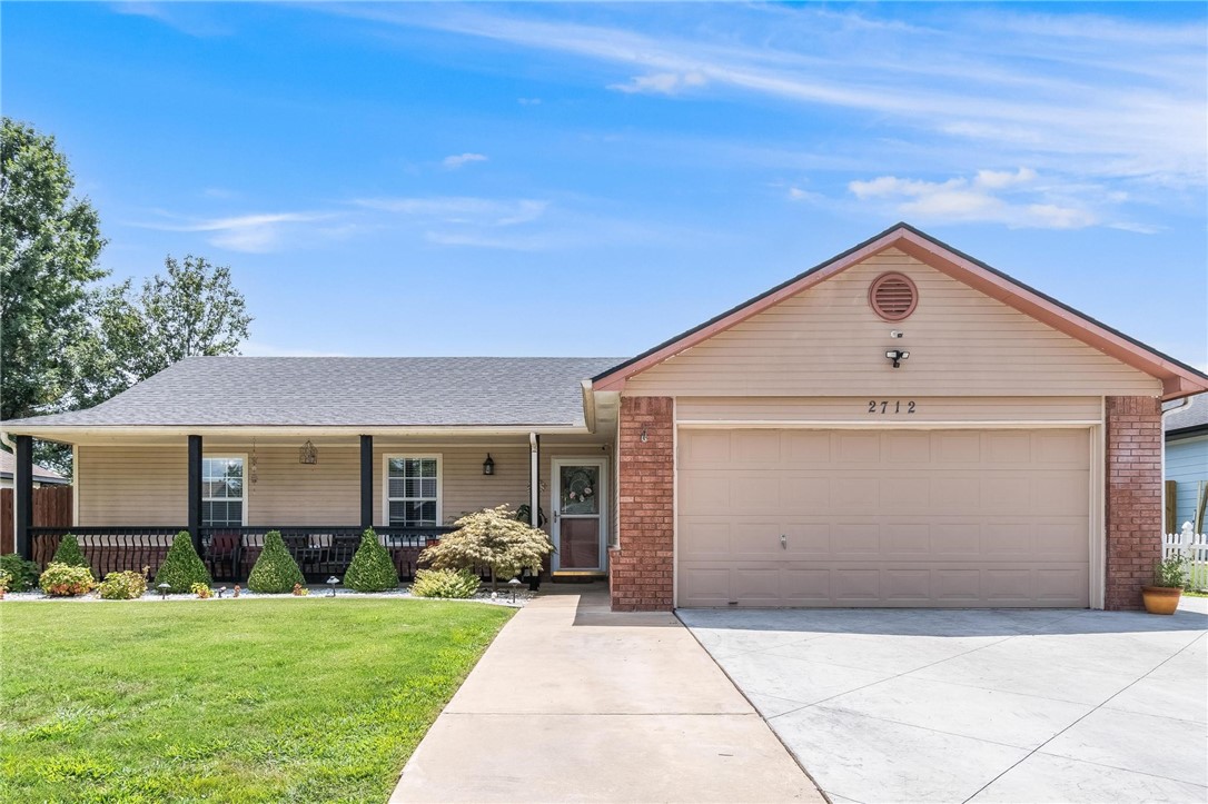 Welcome to 2712 W Easy Street in Rogers, AR, this beautiful home offers a warm and inviting atmosphere from the moment you arrive. Thoughtfully designed with comfort and functionality in mind, every room reflects a sense of care and pride in ownership. The spacious layout provides plenty of room to relax, entertain, or simply enjoy daily life. With its tasteful finishes, natural light, and cozy charm, this home is truly a special place to create lasting memories. Ideally located near great shopping, dining, and parks, itās the perfect blend of comfort and convenience.
