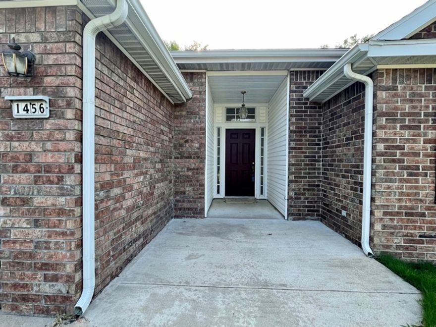 Excellent rental home in great location just off W Wedington Dr in Fayetteville! Almost 1600 sq ft of living space with 3 bedrooms and 2 baths.  All appliances included except a microwave.  Step outside to a fenced back yard for your pets or private enjoyment.