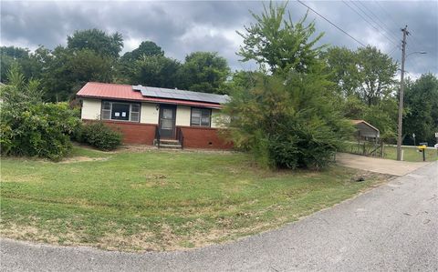 Photo of 315 Half Street, Lincoln, AR 72744 (MLS # 1319712)