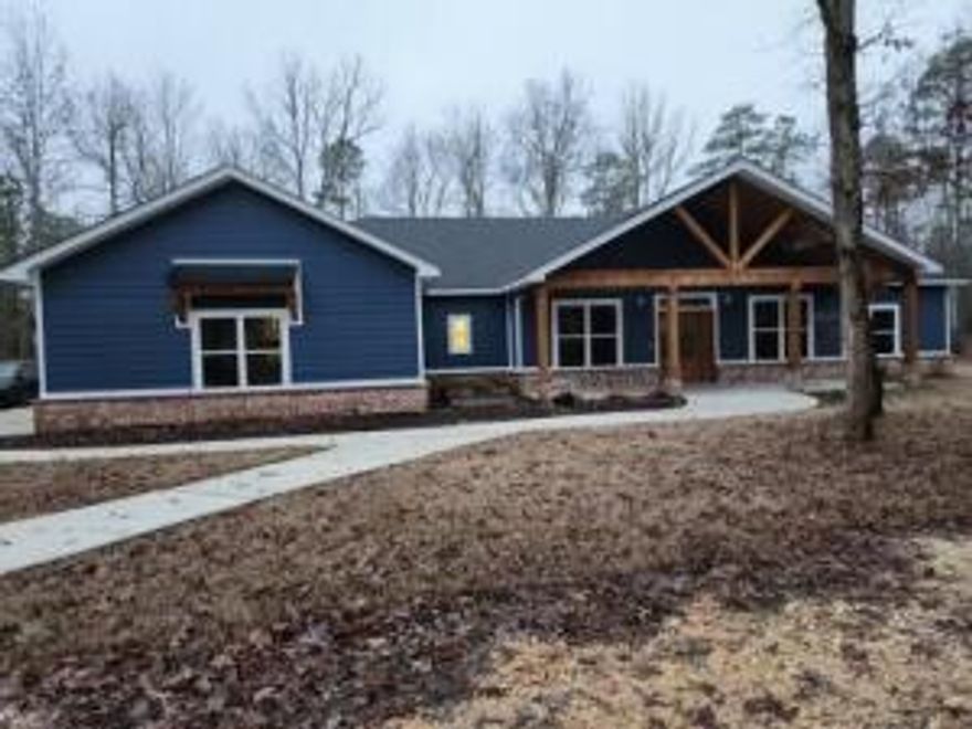 Sold prior to listing in MLS.