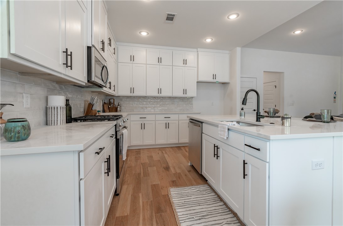 Henderson Park Ph II - Residential