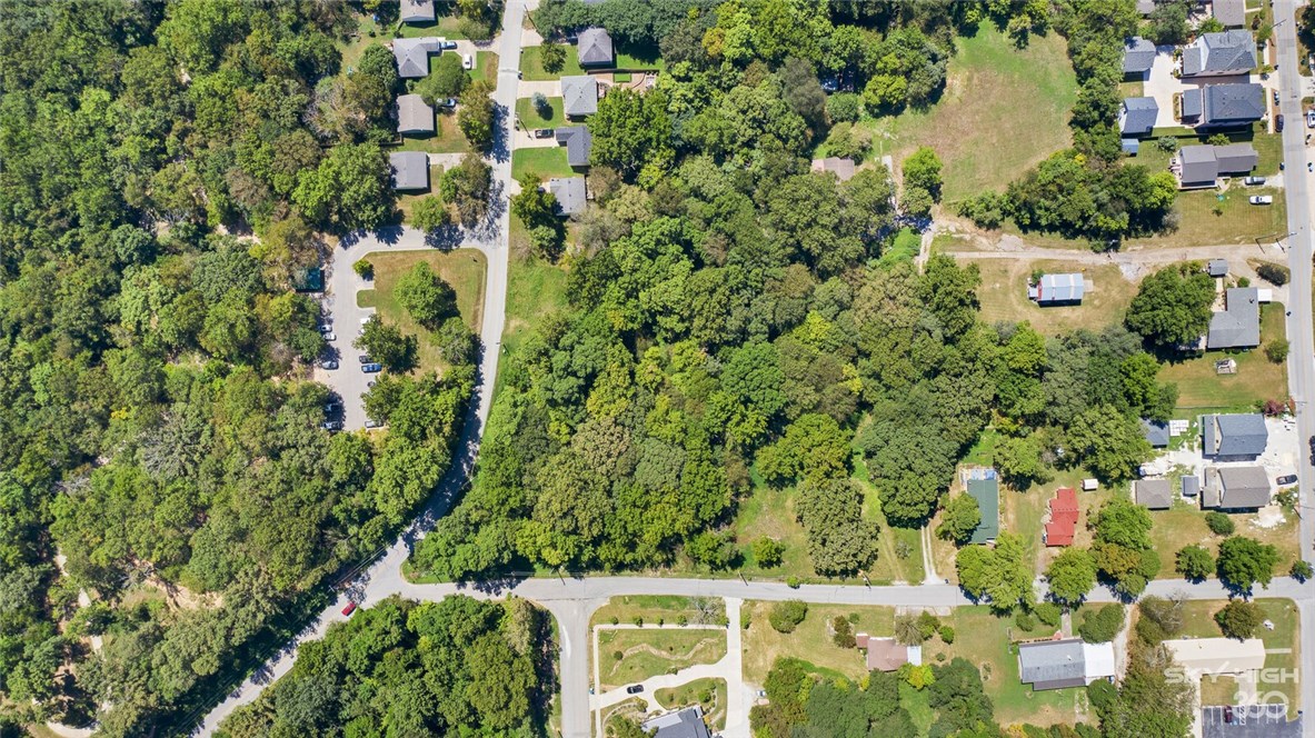 W A Burks Add Bentonville - Land