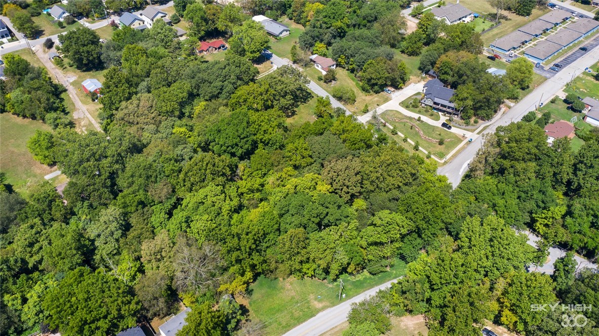 W A Burks Add Bentonville - Land