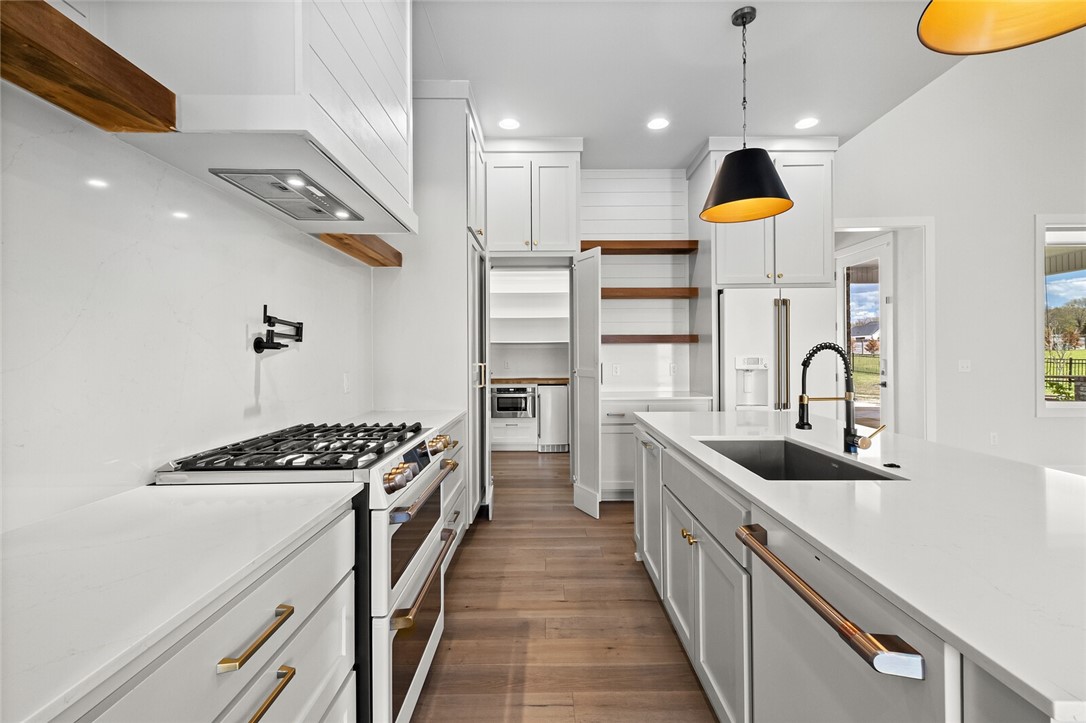 West End Acres Sub Centerton - Residential