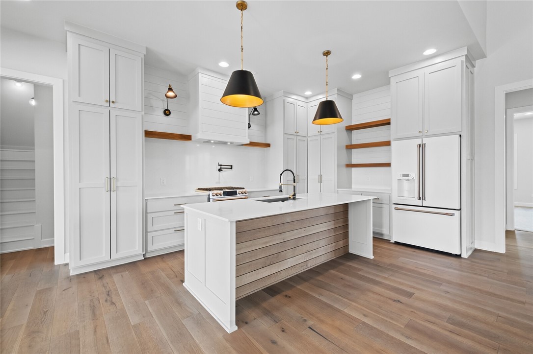 West End Acres Sub Centerton - Residential