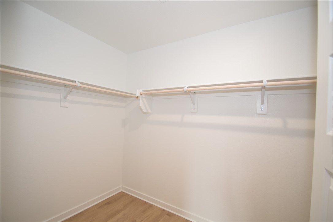 Wagon Wheel Crossing - Residential Lease