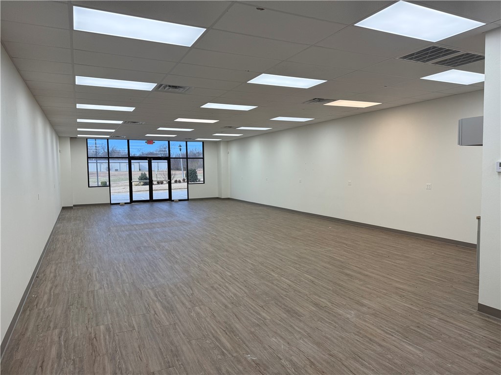 Woodruff Sub Cave Spgs - Commercial Lease