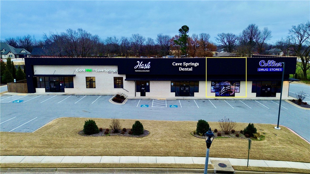 Woodruff Sub Cave Spgs - Commercial Lease