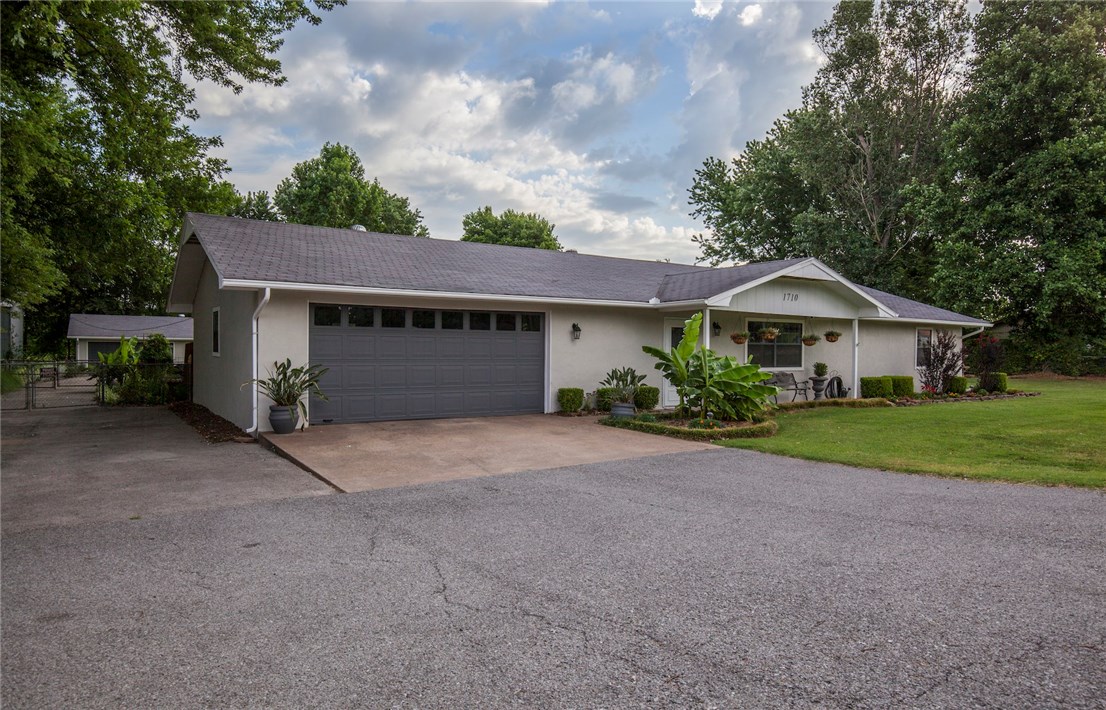 Rystrom's 1St Add-Bentonville - Residential