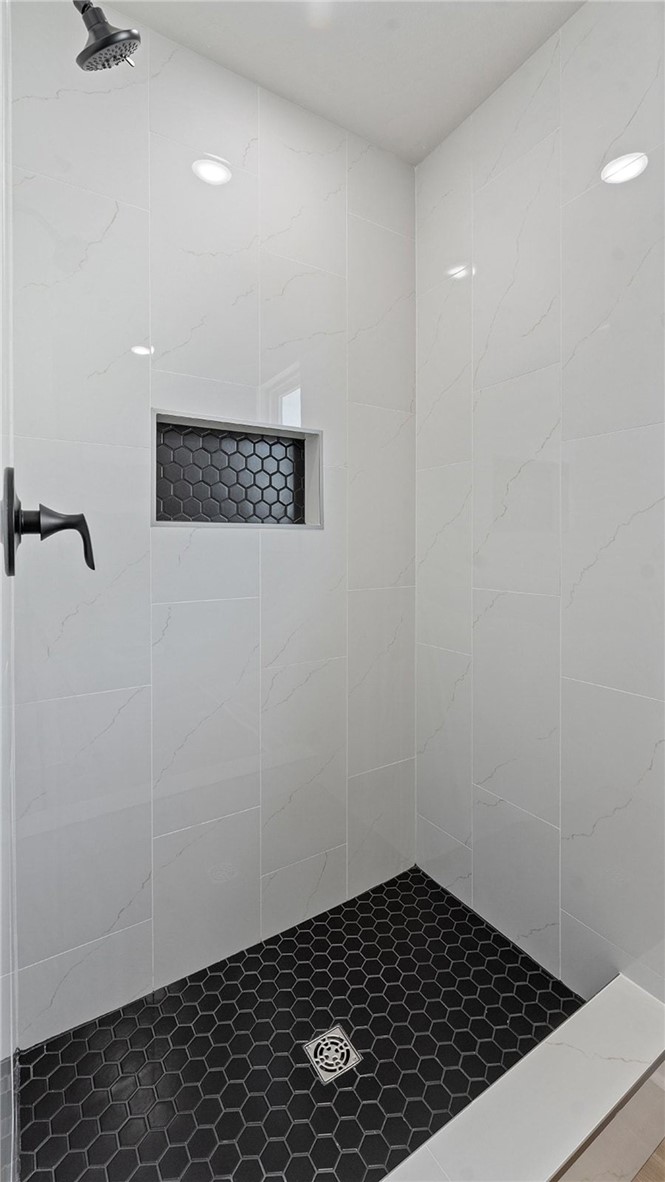 Pea Ridge Pointe - Residential