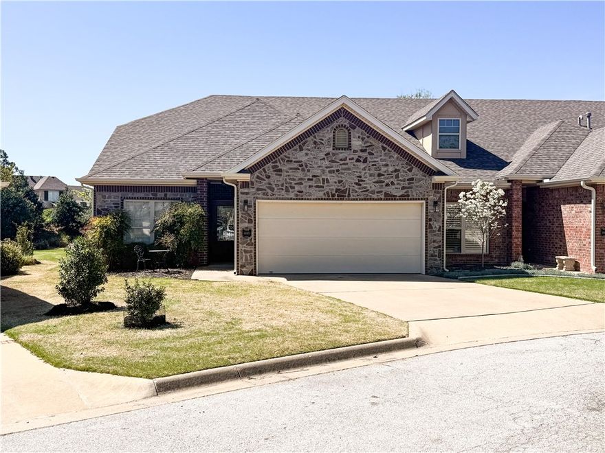 Well-located lease opportunity in Rogers offering convenience, comfort, and accessibility. Situated on W Valley View Rd, this property provides easy access to major roads, local shopping, dining, and everyday amenities while still offering a quiet, practical setting. The layout is functional and versatile, making it suitable for a variety of living needs. Don’t miss the chance to lease a property in a desirable Northwest Arkansas location—schedule a showing today.