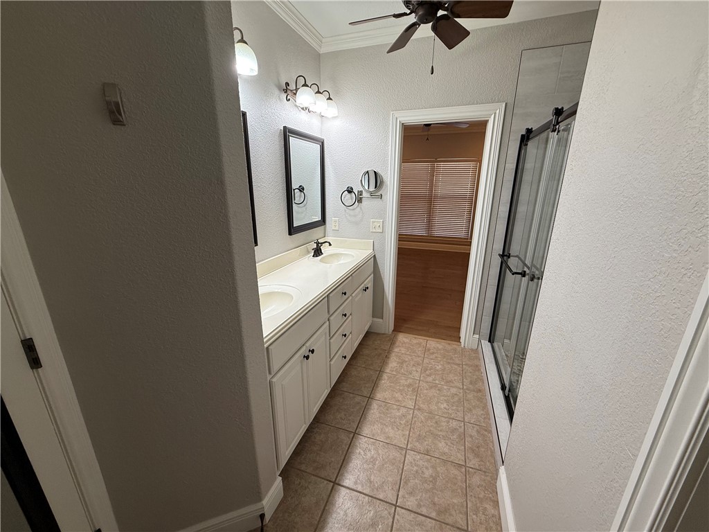 Shadow Valley Twnhms Ph 1 Rogers - Residential Lease