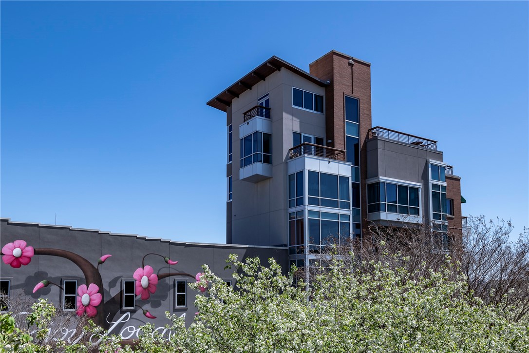 FAYETTEVILLE ORIGINAL - Commercial Lease