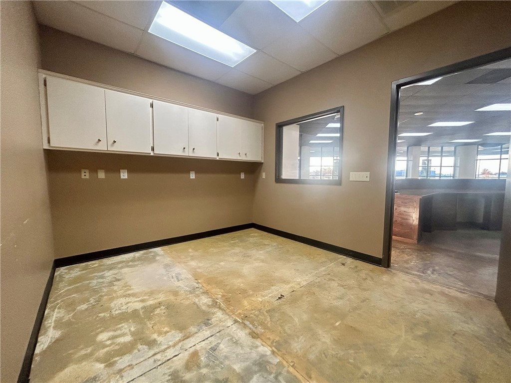 Springdale Outlots - Commercial Lease