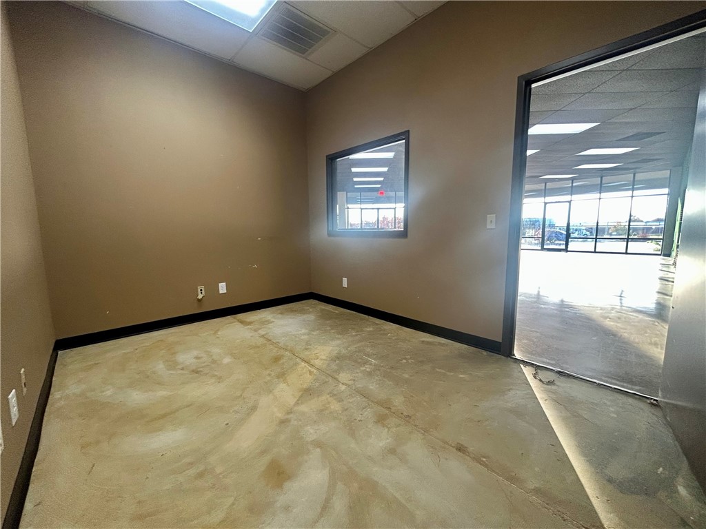 Springdale Outlots - Commercial Lease