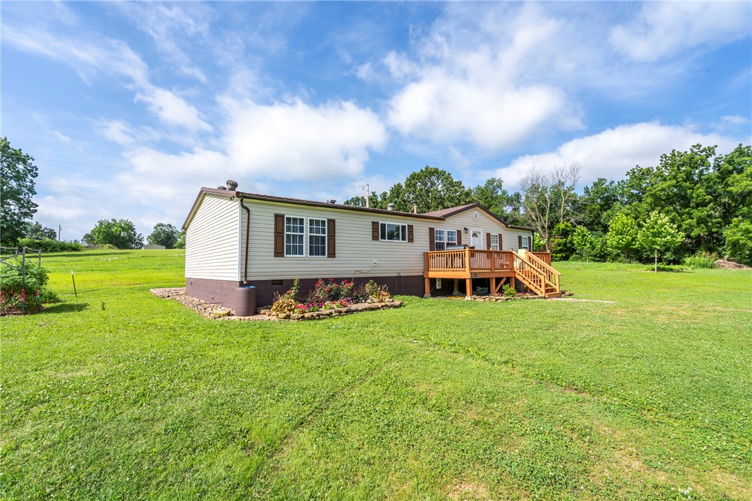 Photo 1 of 32 — 8437 Grady Lane, Decatur, AR 72722
