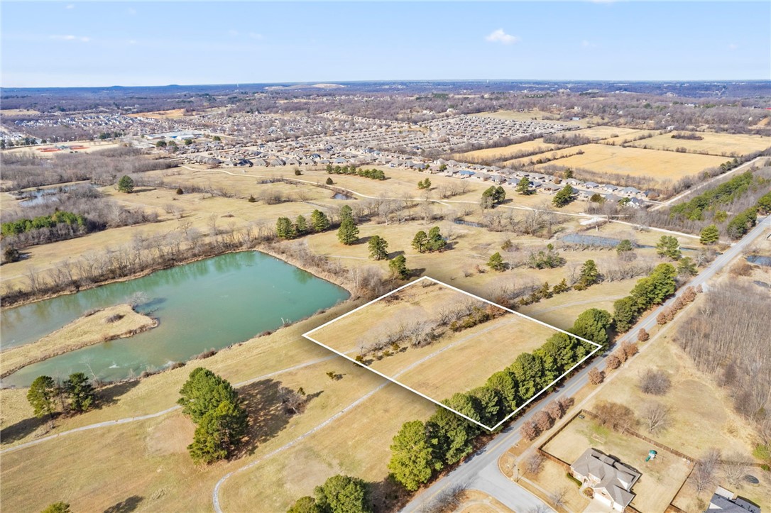 Fayetteville Outlots - Land