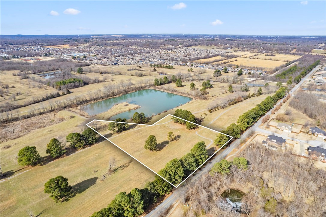 Fayetteville Outlots - Land