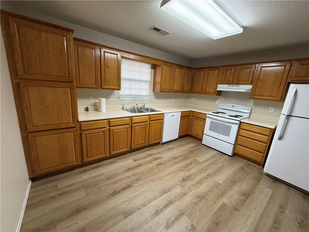 Fieldstone I - Residential Lease