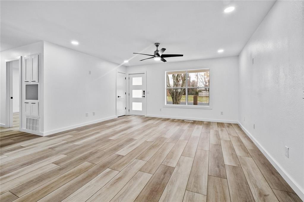 Hazel Park Sub Bentonville - Residential Lease