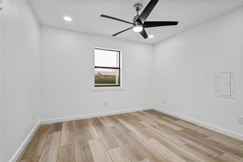 Hazel Park Sub Bentonville - Residential Lease