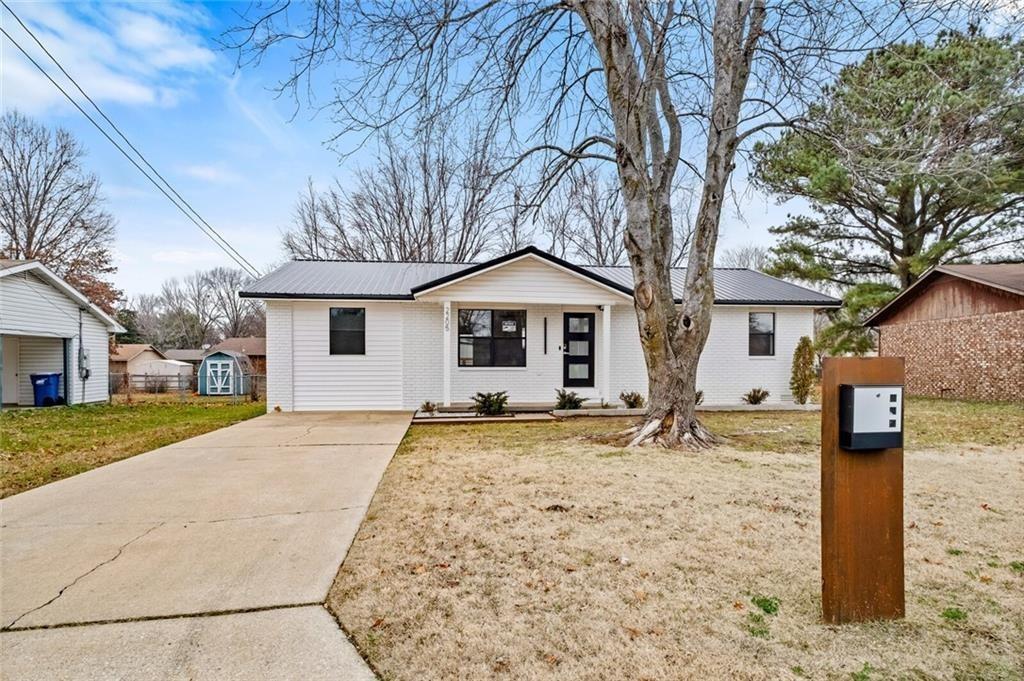 Hazel Park Sub Bentonville - Residential Lease