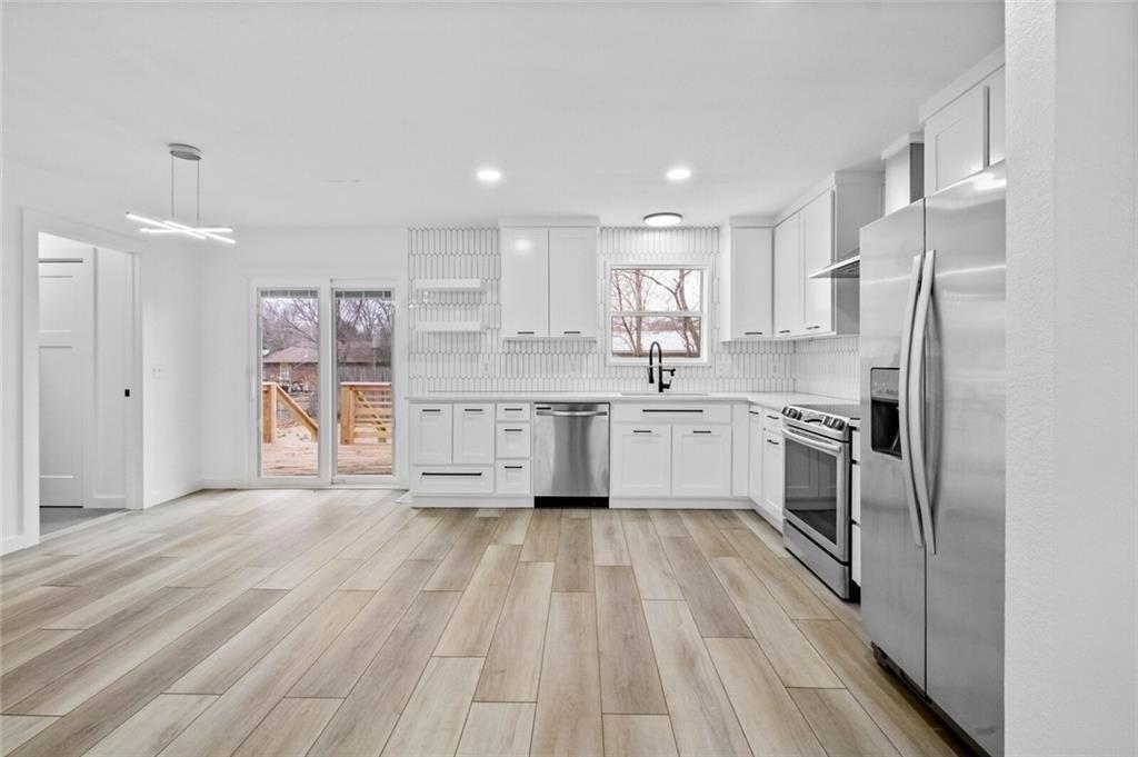 Hazel Park Sub Bentonville - Residential Lease