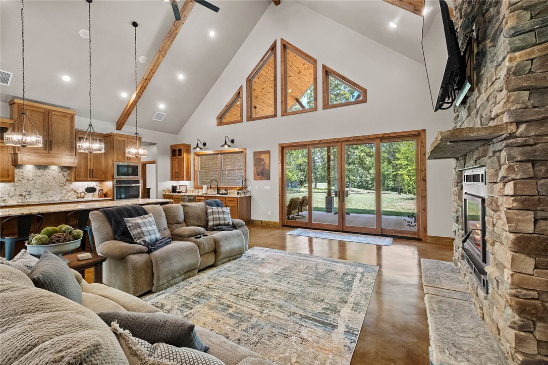 07-20-29-PEA RIDGE - Residential