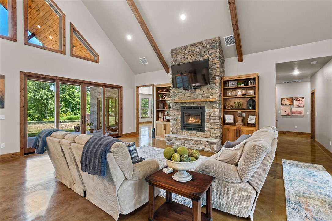 07-20-29-PEA RIDGE - Residential