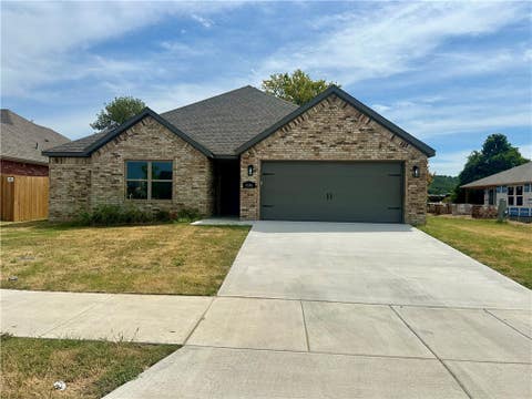 Photo of 4596 W Triangle Street, Fayetteville, AR 72704 (MLS # 1359078)