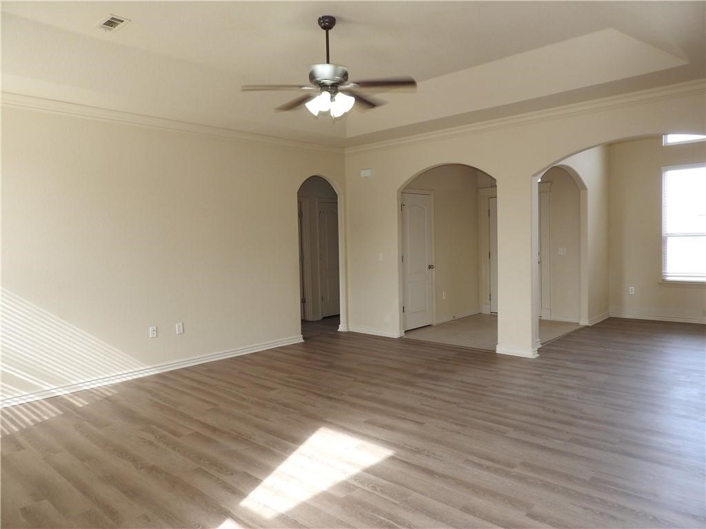 Welcome Home to 420 Torino Place in Sienna Estates
This inviting 1,722 sq. ft. home blends warmth, comfort, and style in one of Centertonās most desirable neighborhoods. From the moment you arrive, youāll notice the curb appeal and thoughtful design. Inside, natural light fills the open floor plan, highlighting features like trey ceilings, granite countertops, and smooth bullnose corners.
The kitchen opens seamlessly to the living and dining areasāperfect for hosting friends or enjoying a quiet evening at home. Retreat to your private primary suite or enjoy the spacious backyard, ready for your personal touch.
Living here means more than just a beautiful homeāyouāll have access to Sienna Estatesā top-notch amenities including a clubhouse, sparkling pool, and fitness center. Conveniently located near shopping, dining, and schools, this home offers the ideal balance of community and convenience.