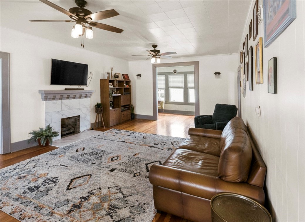 B F SIKES ADD-ROGERS - Residential Lease