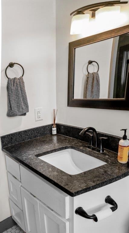 B F SIKES ADD-ROGERS - Residential Lease