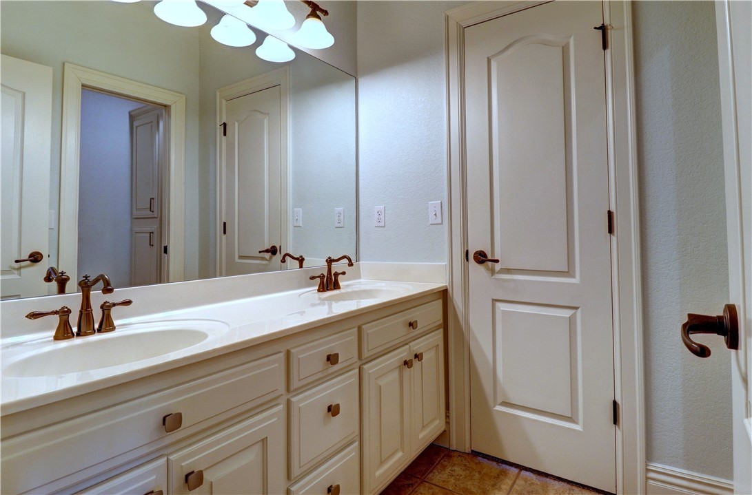 Shadow Valley - Residential