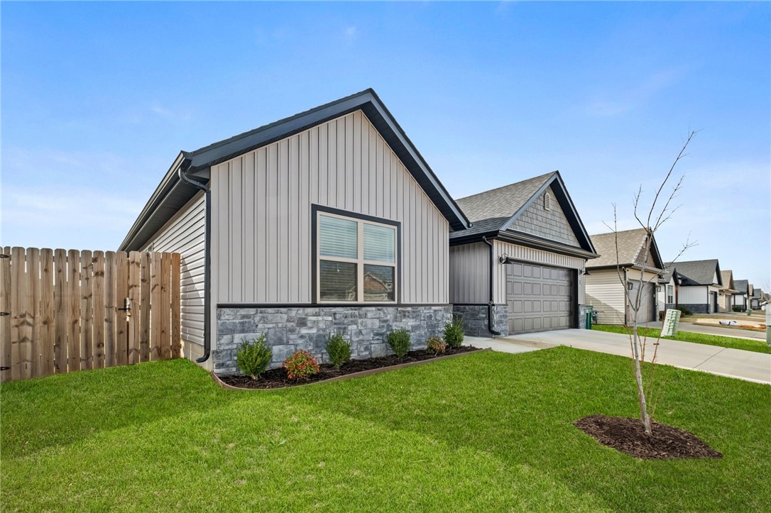 Barrington Place Centerton - Residential