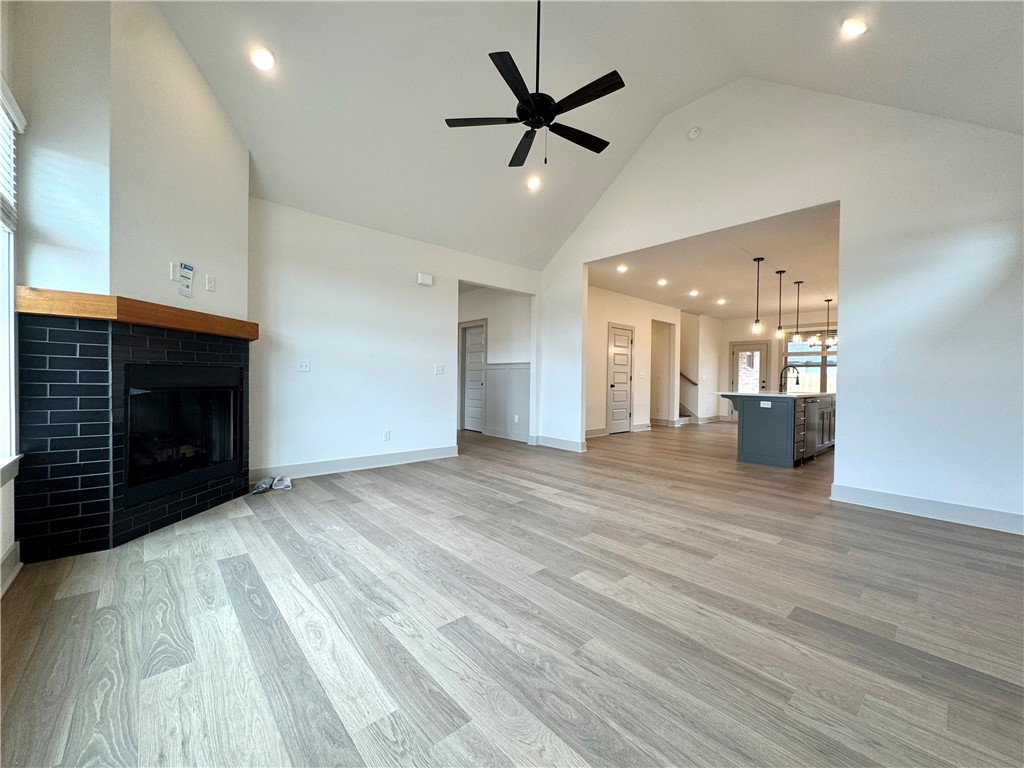 Woodlands Crossing Sub Ph Ii Bentonville - Residential