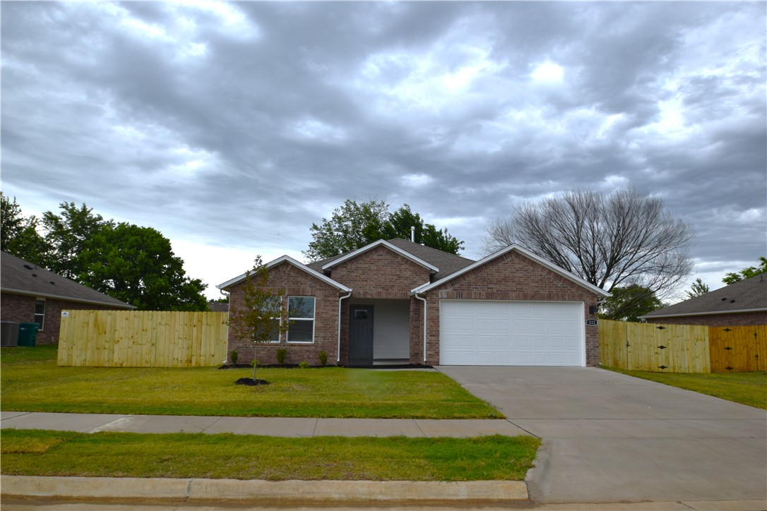 Wagon Wheel Crossing - Residential Lease