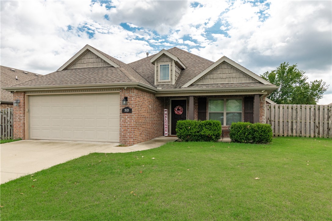 This lovely 3BR, 2BA home has an open floor plan. Living room has gas log fireplace. Kitchen has gas range, pantry and a wine refrigerator. Master Bath has dual sinks with a dressing table in between. Covered patio, fenced yard. Concrete floors throughout.
