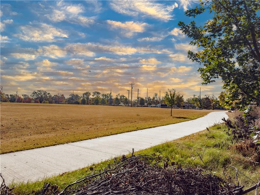 Applegate Sub - Residential Lease