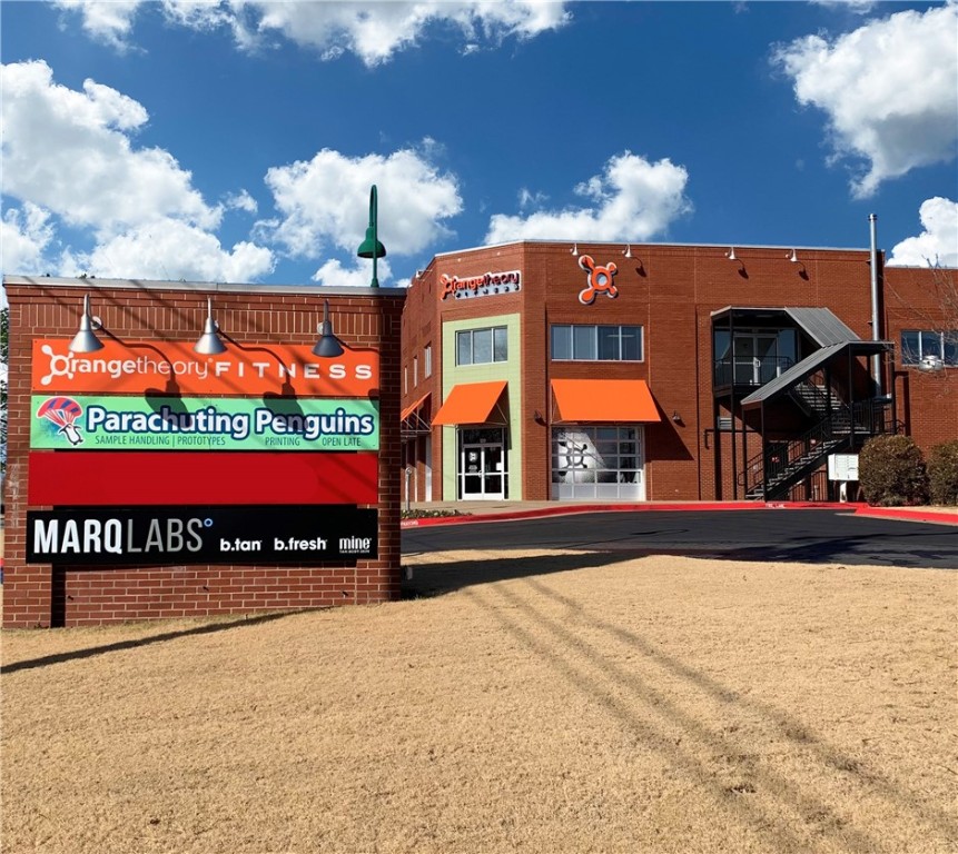 1201 S Walton Blvd is a two-story, retail and office building with 18,579 square feet on +/- 2.01 acres. Built in 2005, 1201 S Walton Blvd boasts an assortment of retail and office tenants and is a part of the heavily trafficked S Walton Blvd corridor with more than 24,000 cars per day. Located one block to the Walmart Home Office campus along with new parks, attractions, downtown Bentonville and the future 350-acre Walmart Home Office campus. The property has 79 parking spaces with the first floor front-facing suites having roll-up doors. The property provides significant opportunity for rent increases in the high-growth area of west Bentonville, the cultural heart of the market.
The S Walton Blvd is located is in the direct path of growth with new developments of retail, community parks and road improvements. Adjacent to the property is future retail strip center Red Bud Place with a national coffee-anchored tenant, regional bank and national quick-serve restaurant development.