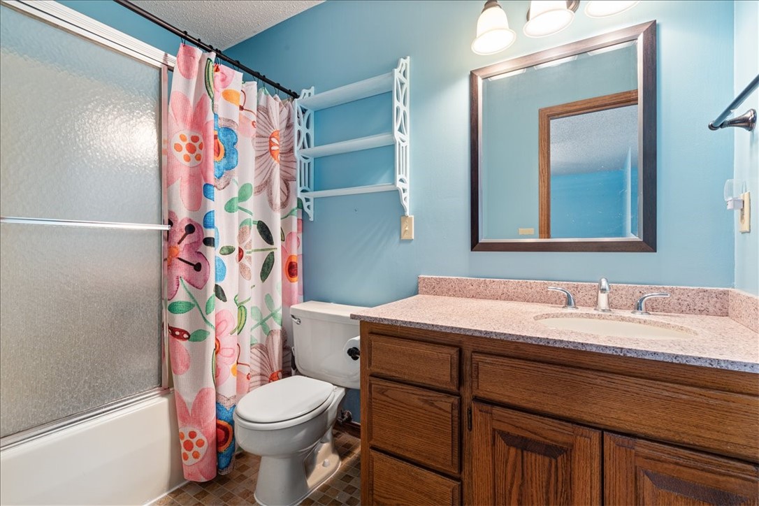 Unit 108 Holiday Island - Residential