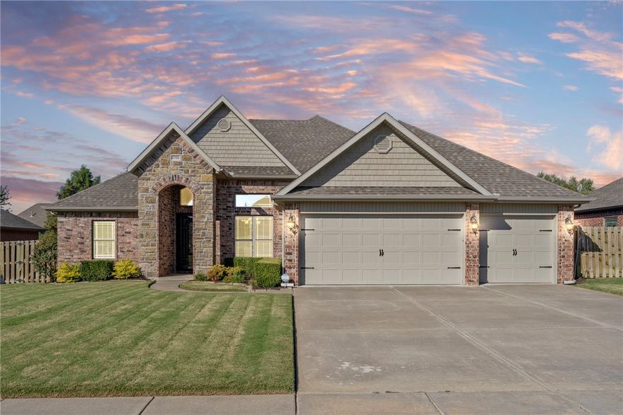 Gorgeous and immaculately maintained home in the desirable Liberty Bell neighborhood, just minutes from the Promenade and within the top-rated Bentonville School District. This beautiful one-level home offers 4 bedrooms and 3 full baths with an open floor plan, rich hardwood floors, and elegant crown molding throughout. The kitchen shines with white cabinetry, granite countertops, stainless steel appliances and backsplash, and a 5-burner gas cooktop. Enjoy two dining areas, a cozy living room with a fireplace and blower, and a screened patio with its own fireplace—perfect for entertaining. The spacious primary suite includes a large walk-in closet and spa-like bath with jetted tub and oversized tile shower. Additional highlights include new carpet and pad, Bosch refrigerator, washer & dryer, irrigation system, in-ground tornado shelter, and a 3-car garage. Neighborhood amenities include a private pool and plenty of walking, jogging, and biking paths!