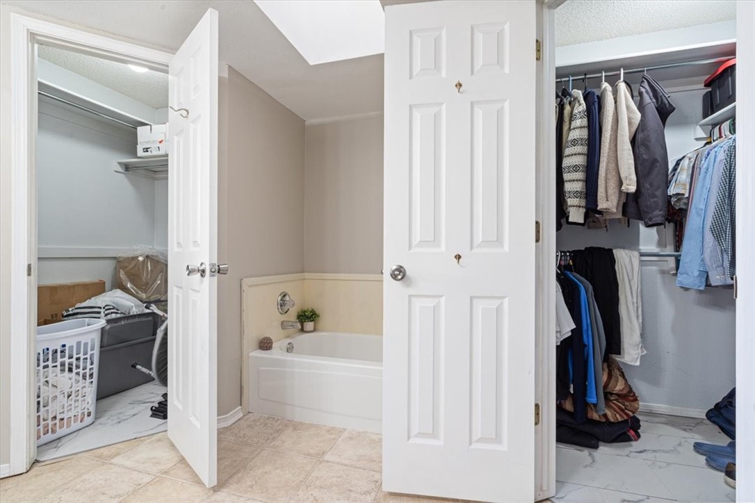 Whispering Timbers Ph 7 Rogers - Residential