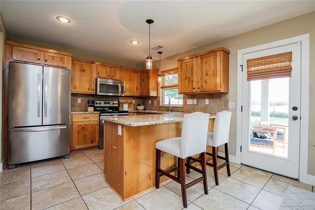 Sand Spgs Sub Ph I Cave Spgs - Residential Lease