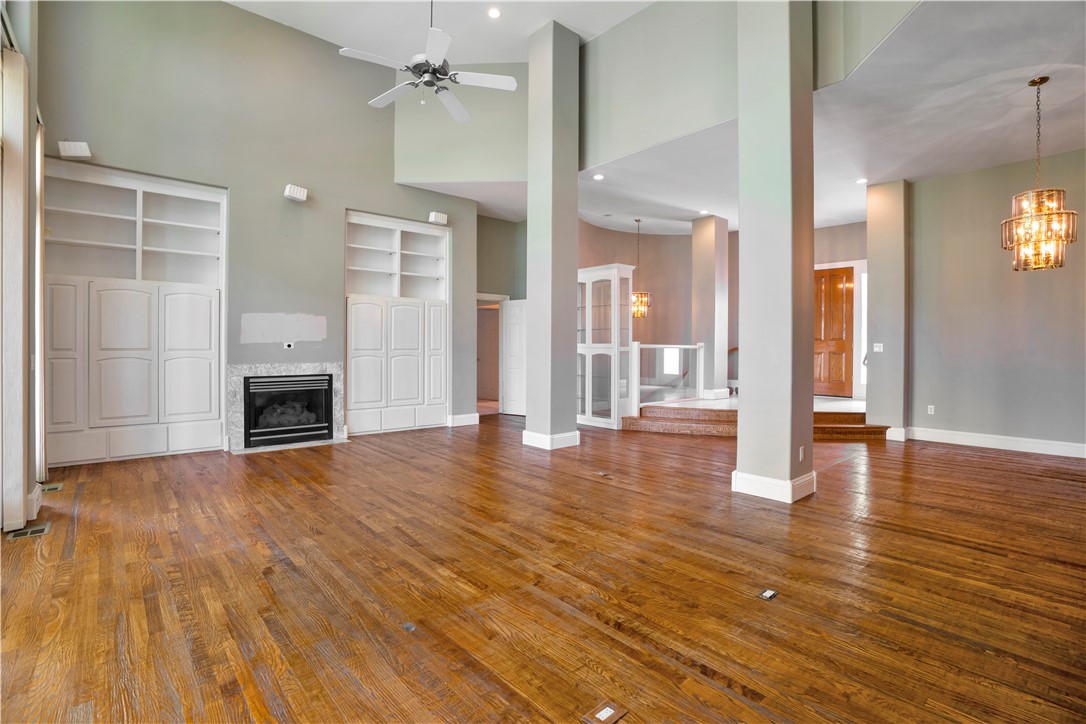 Champions Golf & Cc Rogers - Residential