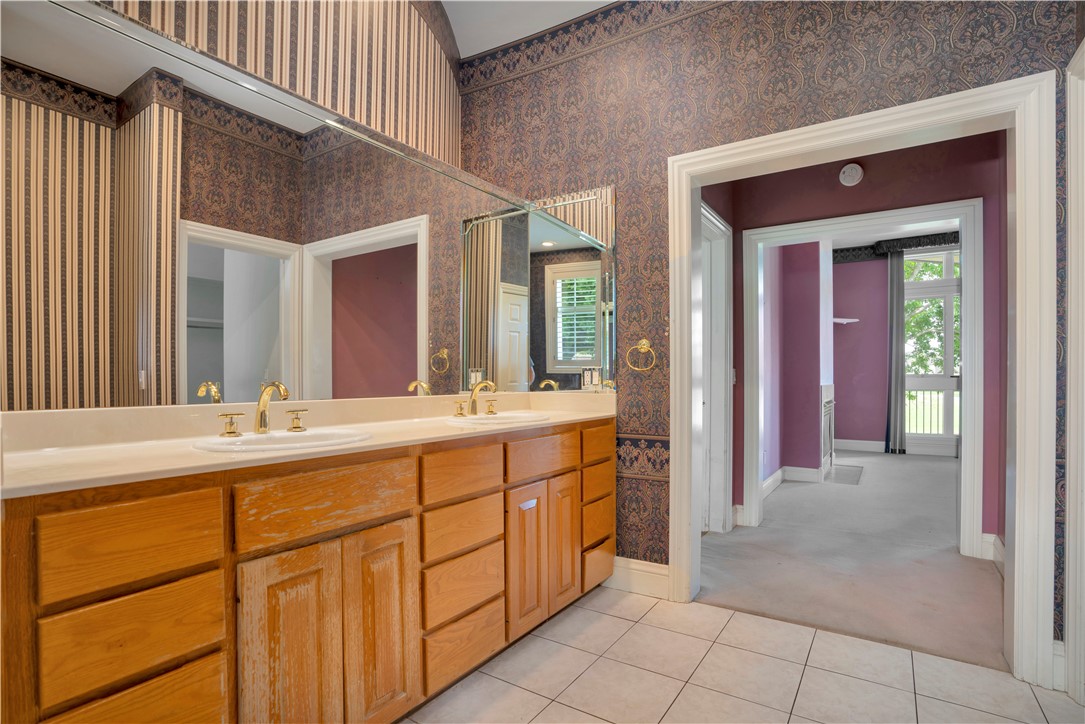 Champions Golf & Cc Rogers - Residential