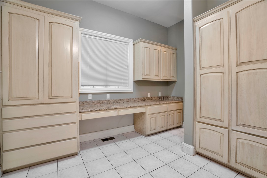 Champions Golf & Cc Rogers - Residential