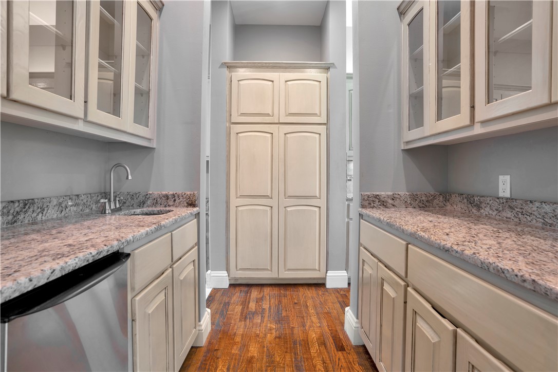 Champions Golf & Cc Rogers - Residential