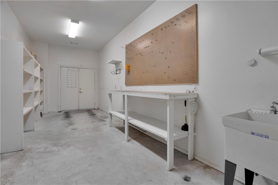 Champions Golf & Cc Rogers - Residential